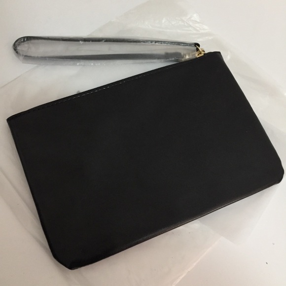 New Victoria’s Secret Large Wristlet - Picture 3 of 3